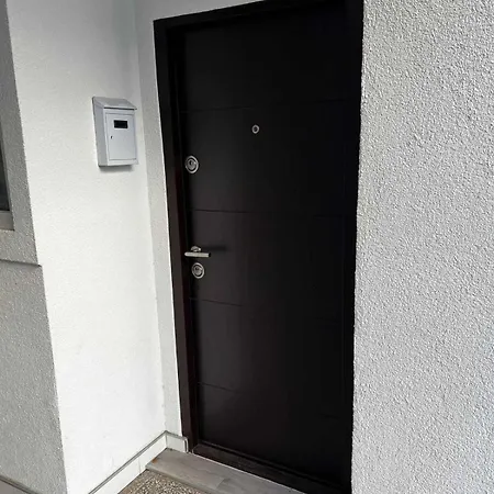 Tiny Apartment Belgrad Exteriör bild