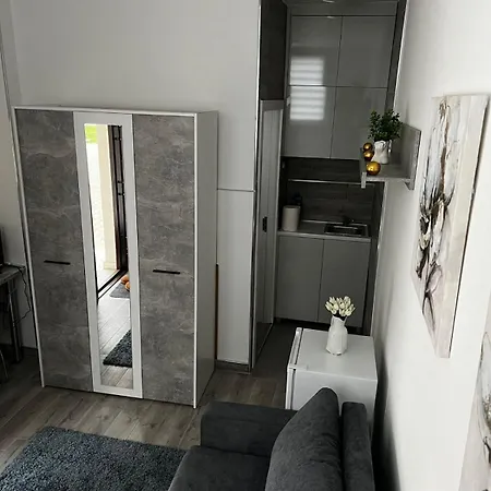 Tiny Apartment Belgrad Exteriör bild