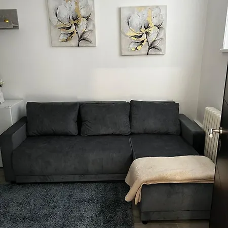 Tiny Apartment Belgrad Exteriör bild